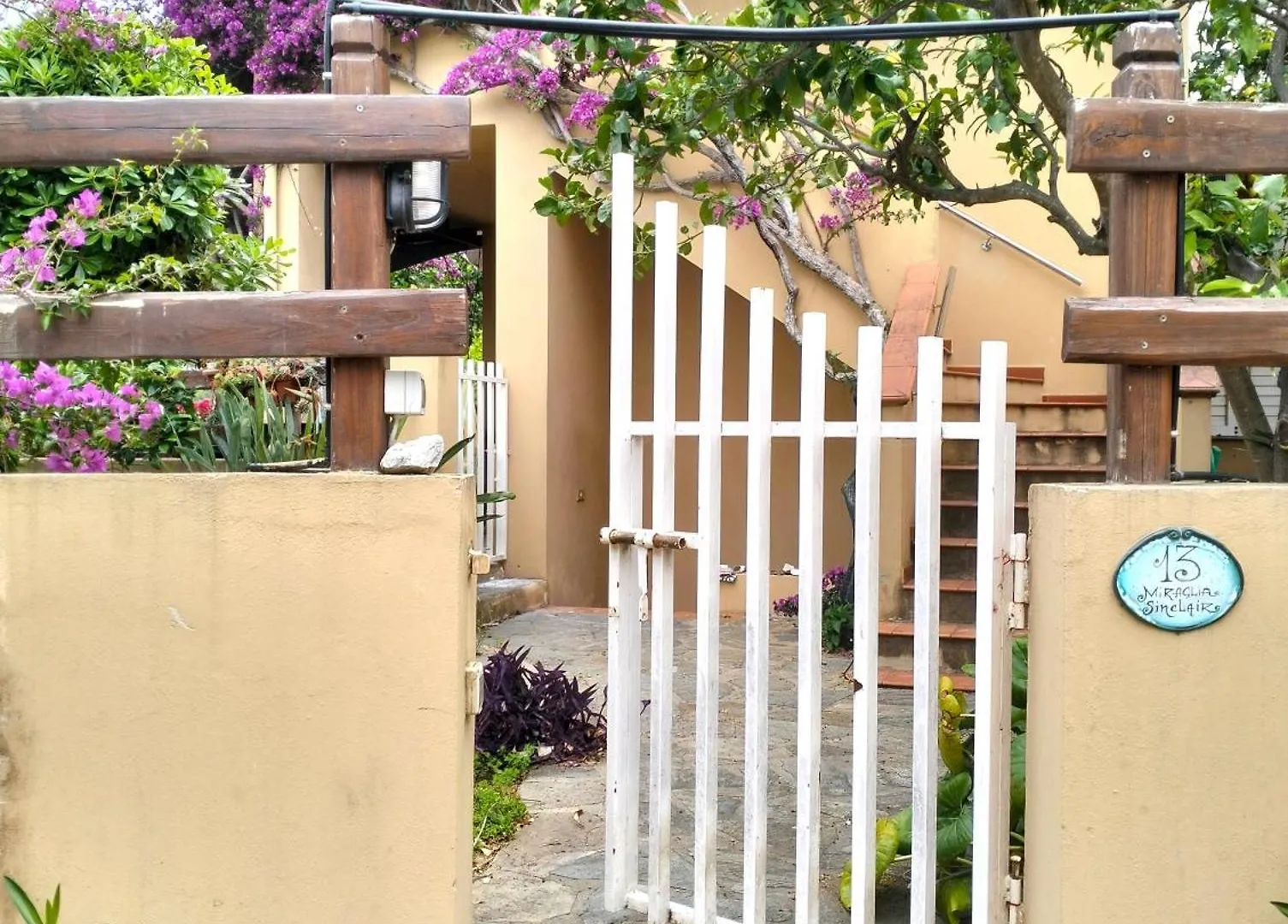 Casa Sinclair, Air-Con E Giardino Lejlighed Cala Gonone